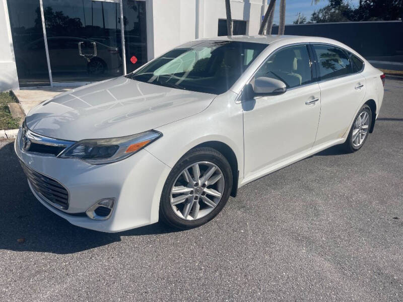 2013 Toyota Avalon XLE