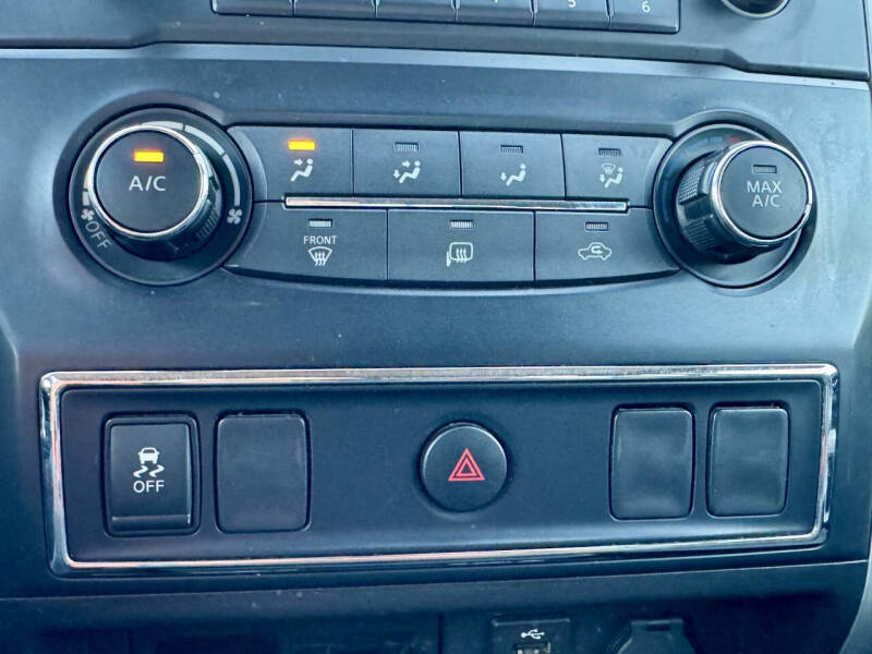 2016 Nissan Titan XD SV