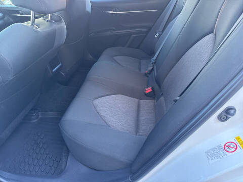 2018 Toyota Camry LE