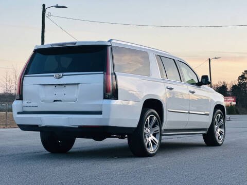 2016 Cadillac Escalade ESV Luxury Collection