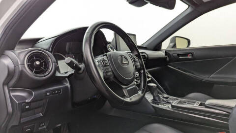2023 Lexus IS 300
