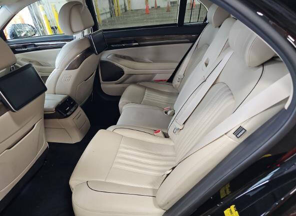 2019 Genesis G90