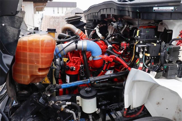 2019 International DuraStar 4300