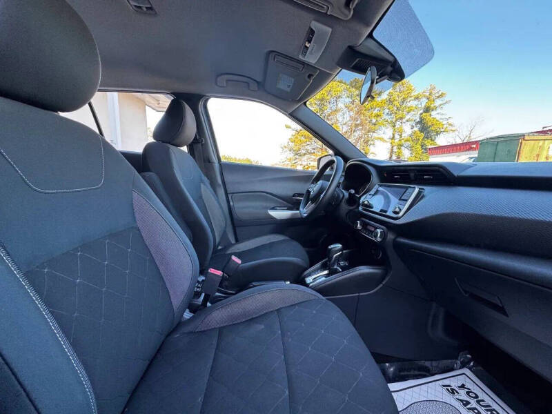 2020 Nissan Kicks SV