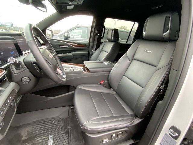 2023 Cadillac Escalade ESV Luxury