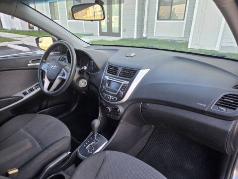 2014 Hyundai Accent GS