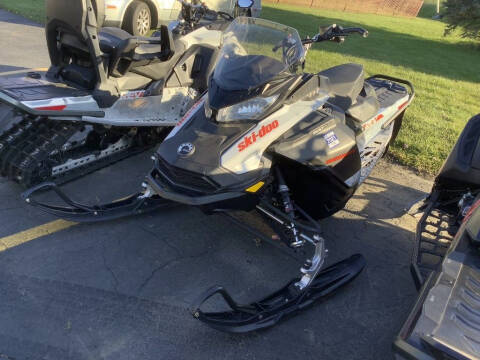2020 Ski-Doo Renegade® Sport REV®