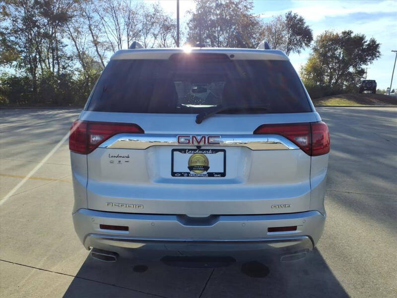 2019 GMC Acadia Denali