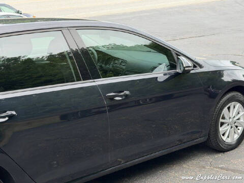 2019 Volkswagen Golf S