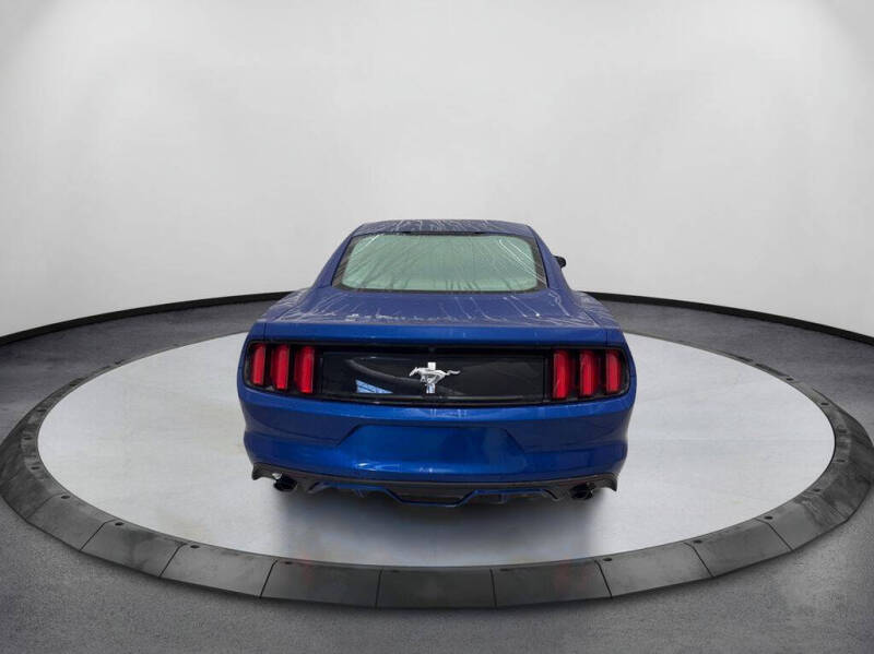 2017 Ford Mustang V6
