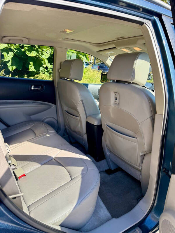 2013 Nissan Rogue SV w/SL Package