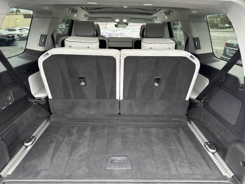 2023 Rivian R1S Adventure