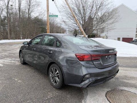 2022 Kia Forte FE