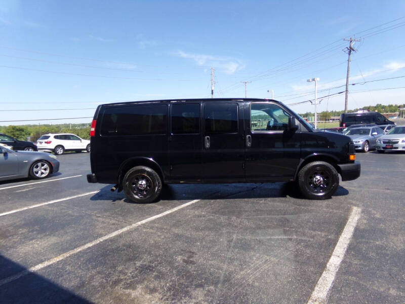 2010 GMC Savana LS 1500