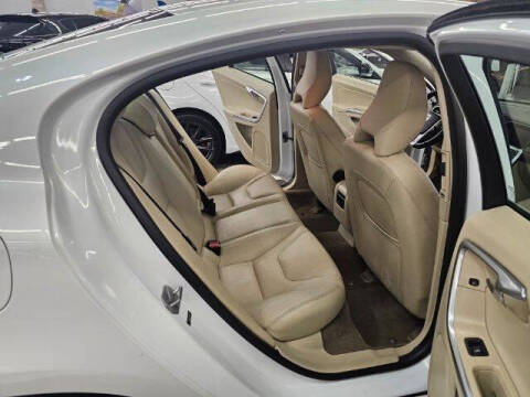 2015 Volvo S60 T5 Premier Plus