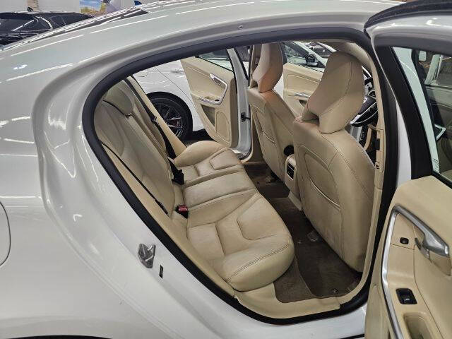 2015 Volvo S60 T5 Premier Plus