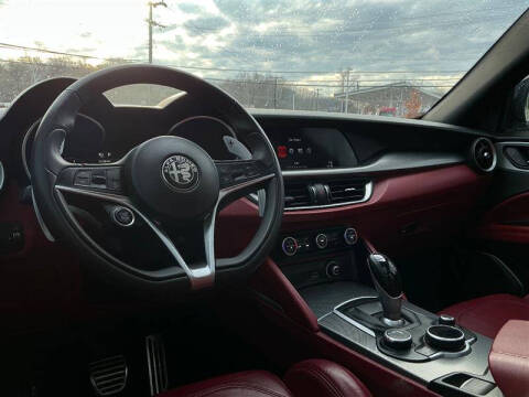 2019 Alfa Romeo Stelvio Ti Sport