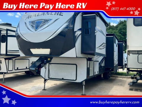 2017 Keystone Avalanche 370RD for sale at BUY HERE PAY HERE RV in Burleson TX