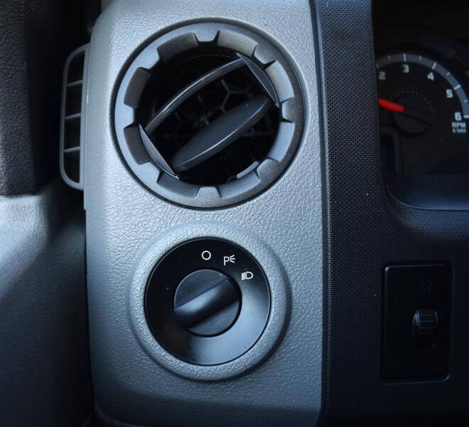 2014 Ford E-Series E-150