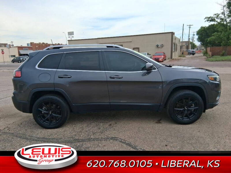 Used 2021 Jeep Cherokee Latitude Lux with VIN 1C4PJMMX7MD211012 for sale in Liberal, KS