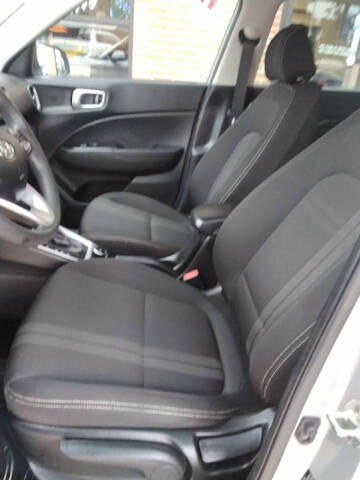 2020 Hyundai Venue SEL