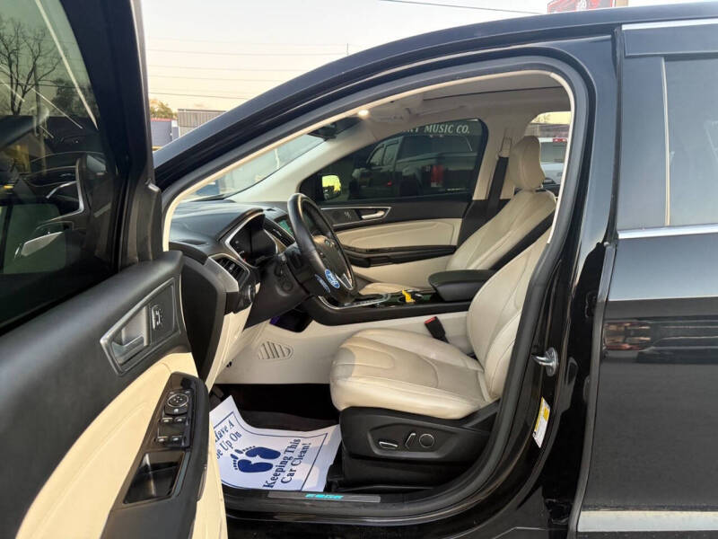 2017 Ford Edge Titanium