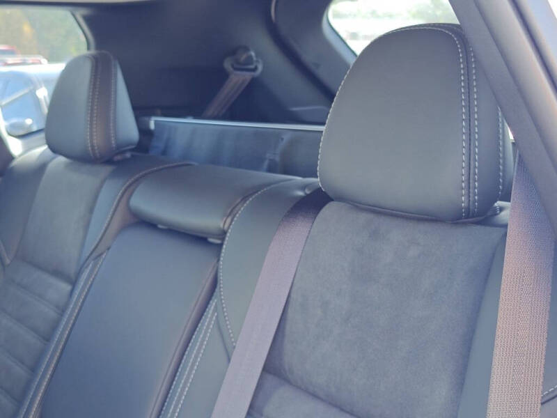 2025 Mitsubishi Outlander PHEV SE