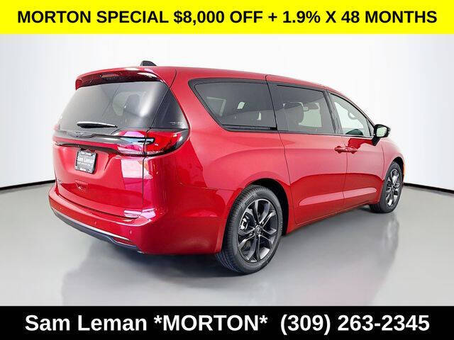 2026 Chrysler Pacifica Select