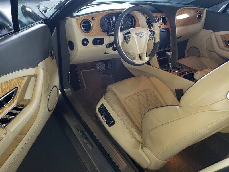 2013 Bentley Continental 13