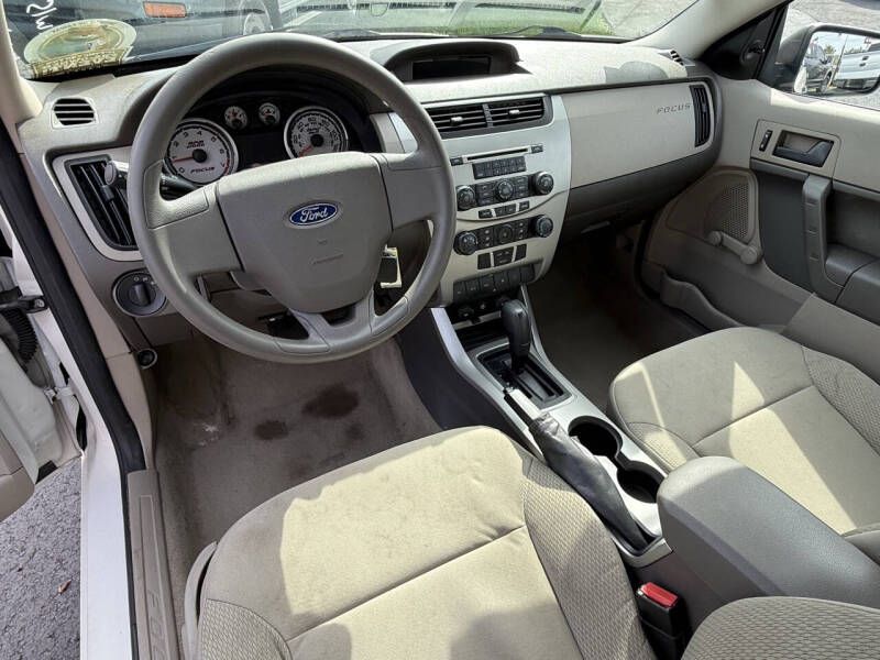 2011 Ford Focus S