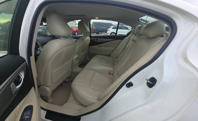 2017 Infiniti Q50 2.0T Sport