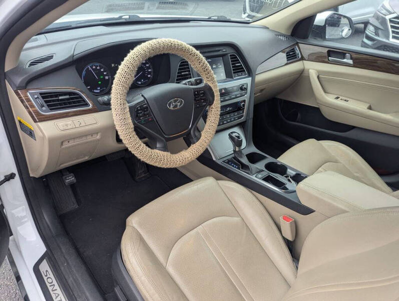 2017 Hyundai Sonata Hybrid