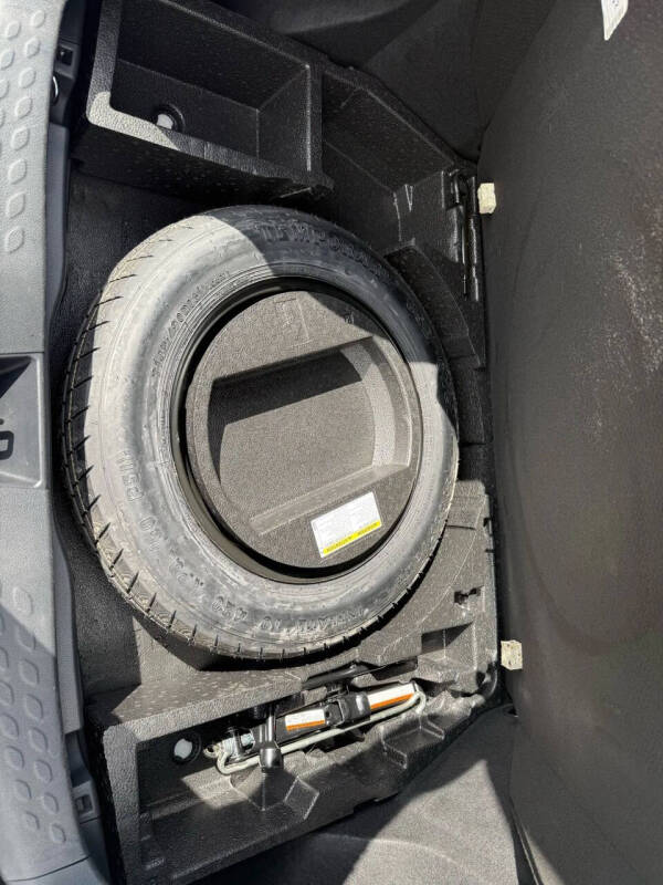 2018 Toyota C-HR XLE Premium