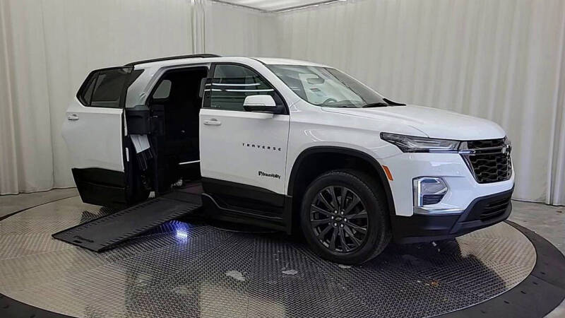 2023 Chevrolet Traverse RS