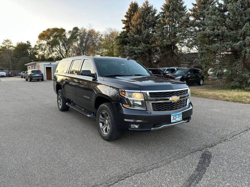 2017 Chevrolet Suburban LT
