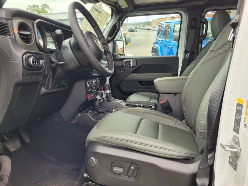 2025 Jeep Gladiator Mojave