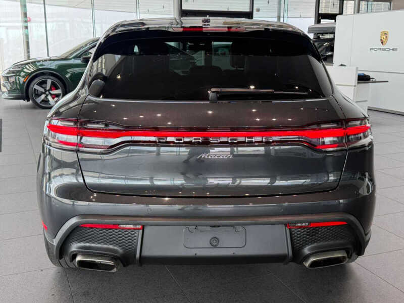 2025 Porsche Macan
