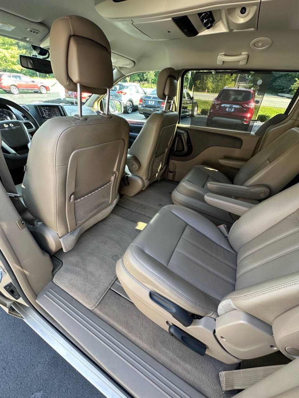 2015 Chrysler Town and Country for sale at Hoosier Motors in Westfield, IN