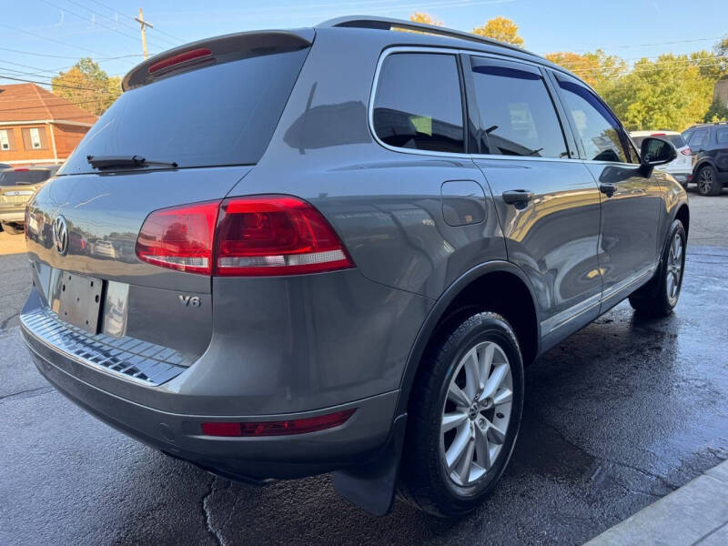 2014 Volkswagen Touareg V6 Sport