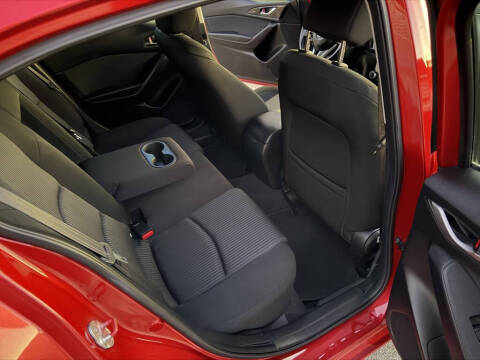 2015 Mazda MAZDA3 i Touring