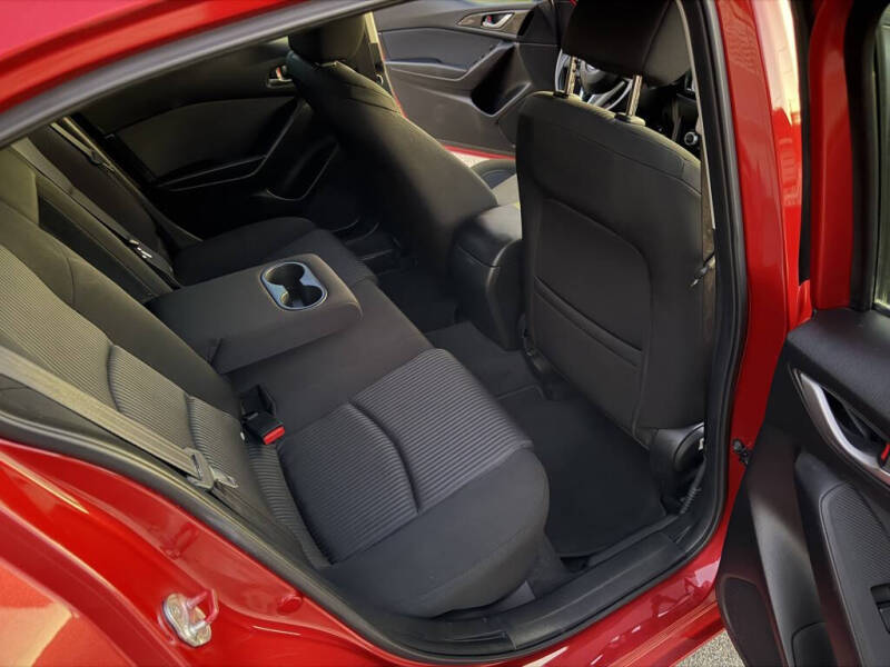 2015 Mazda MAZDA3 i Touring