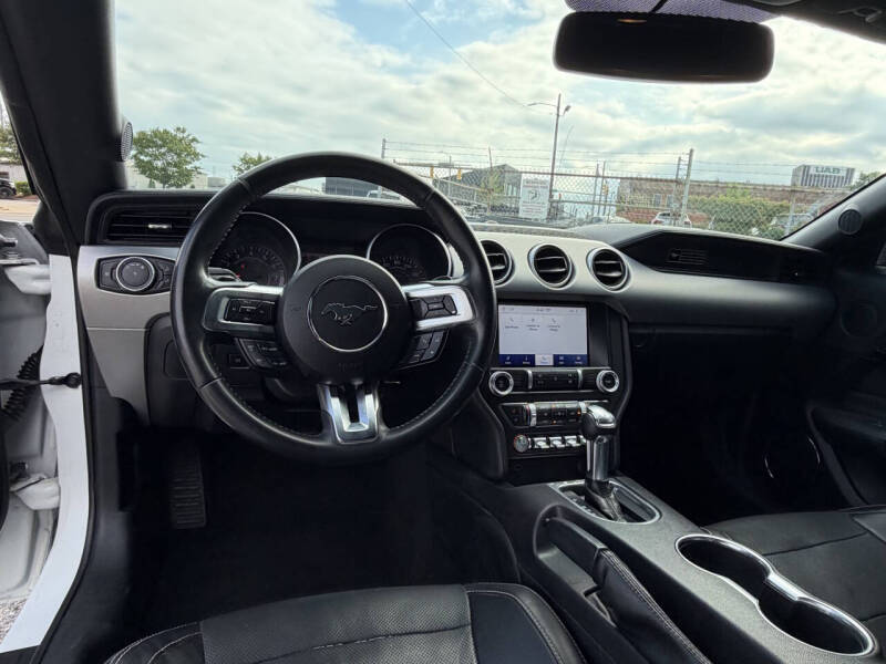 2020 Ford Mustang EcoBoost Premium
