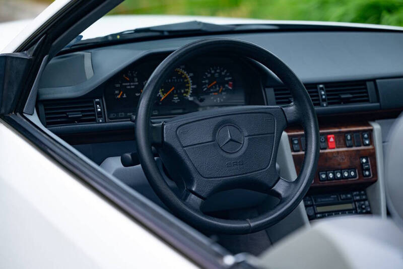 1995 Mercedes-Benz E-Class E 320