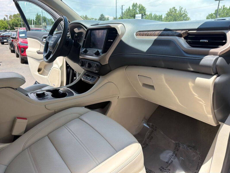 2021 GMC Acadia Denali