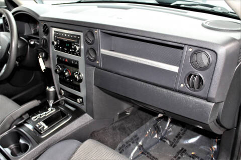 2008 Jeep Commander Sport