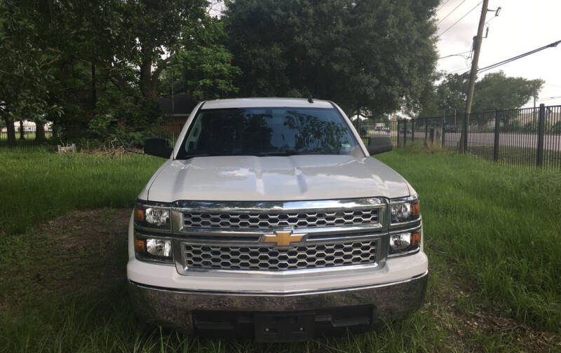 2014 Chevrolet Silverado 1500 for sale at COUNTRY MOTORS in Houston TX