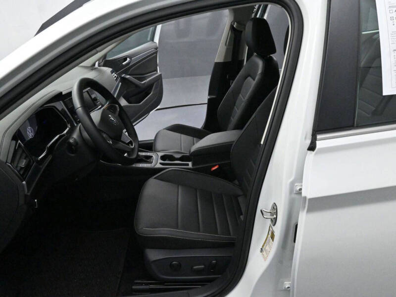 2023 Volkswagen Jetta SE