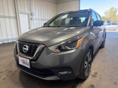 2020 Nissan Kicks SR
