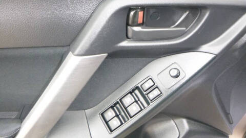 2015 Subaru Forester 2.5i