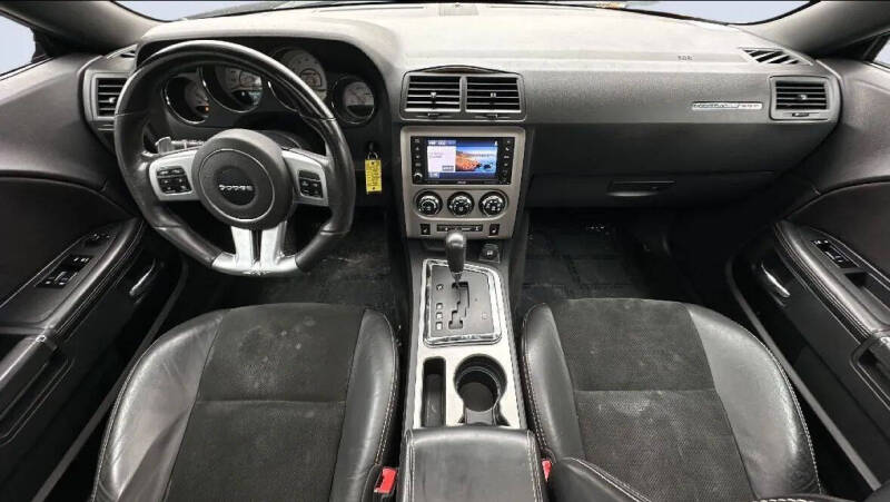 2014 Dodge Challenger SRT8